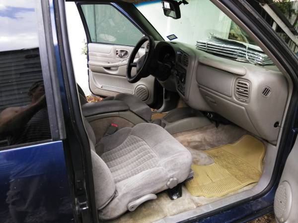 2001 Chevrolet Blazer for sale in Haltom City, TX – photo 3