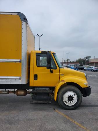 2012 INTERNATIONAL DT 4300 26 FT BOX TRUCK LIFTGATE - cars & trucks... for sale in Houston, TX – photo 8