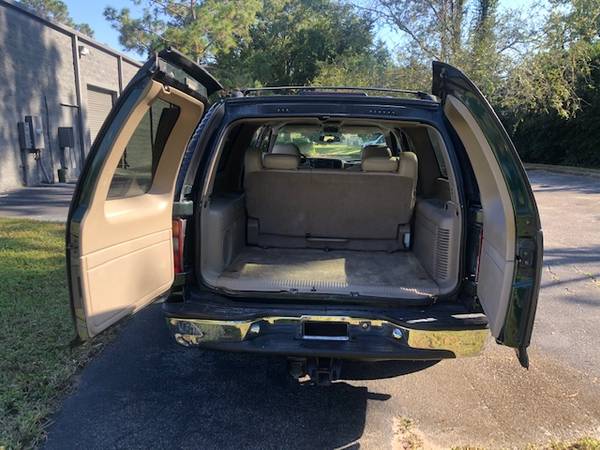 2001 Chevy Suburban 3 Row Leather seats GREAT Shape - cars & trucks... for sale in Casselberry, FL – photo 19