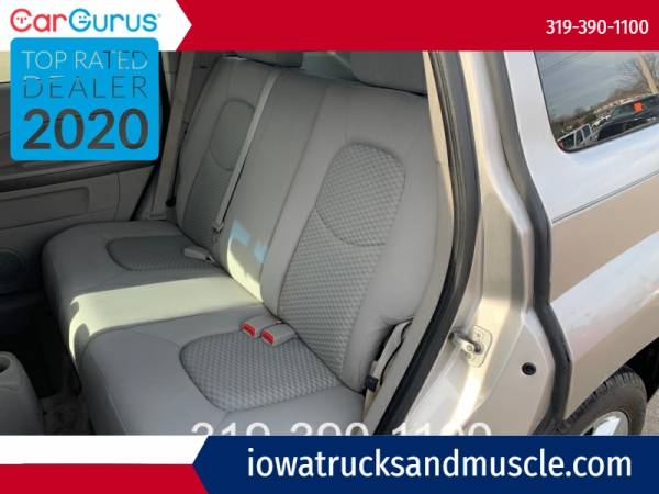 2008 Chevrolet HHR FWD 4dr LT with Air conditioning - cars & trucks... for sale in Cedar Rapids, IA – photo 10