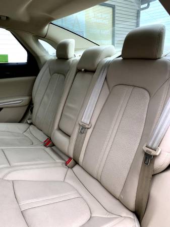 2013 Lincoln MKZ 4dr Sdn AWD - - by dealer - vehicle for sale in Chesaning, MI – photo 5
