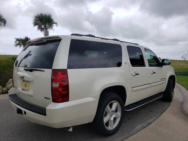 2008 Chevy Suburban LTZ Leather 3RD Row Tow Package DVD... for sale in Okeechobee, FL – photo 4