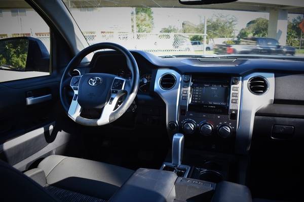 2019 Toyota Tundra SR5 4x4 4dr CrewMax Cab Pickup SB (5.7L V8)... for sale in Miami, FL – photo 17