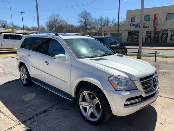 2011 Mercedes Benz GL550 4MATIC - - by dealer for sale in Tulsa, OK – photo 3