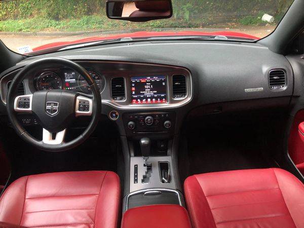2011 Dodge Charger 4dr Sdn R/T RWD for sale in Portland, OR – photo 12