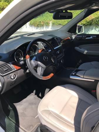 ML 350 4MATIC - VERY LOW MILES LIKE NEW for sale in Pacific Palisades, CA – photo 5
