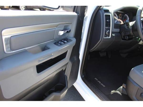 2018 Ram 1500 truck SLT (Bright White Clearcoat) for sale in Lakeport, CA – photo 13
