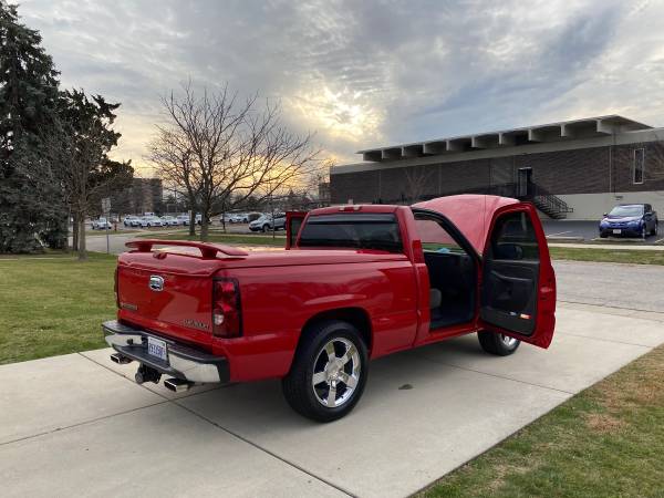 2005 Chevy Silverado 75,000 miles - cars & trucks - by owner -... for sale in Chicago, IL – photo 23