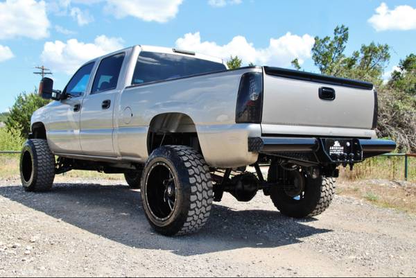 2001 CHEVROLET SILVERADO 1500HD 4X4 - LIFTED - LOW MILES - 20X12 & 35s for sale in Liberty Hill, TX – photo 7