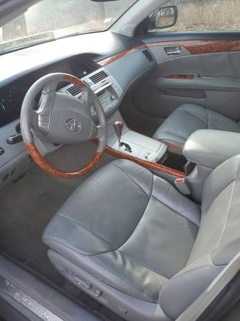 2005 toyota avalon - cars & trucks - by dealer - vehicle automotive... for sale in Pawtucket, RI – photo 2
