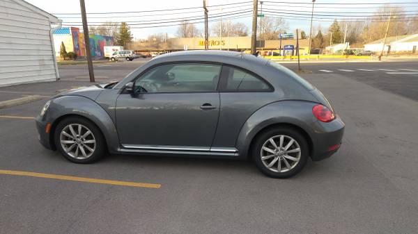 2013 Volkswagen beetle 2.5 l - cars & trucks - by dealer - vehicle... for sale in Toledo, OH – photo 4