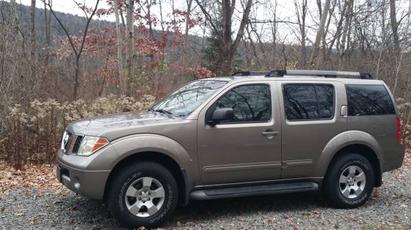 2005 NISSAN PATHFINDER - cars & trucks - by owner - vehicle... for sale in Ithaca, NY – photo 4