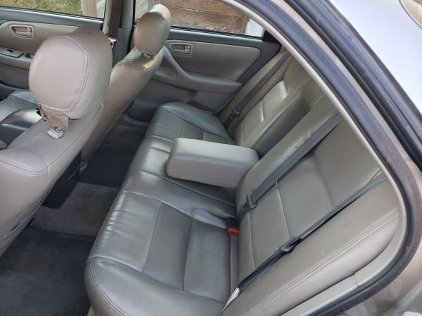 Toyota Camry le.....$1900$ - cars & trucks - by owner - vehicle... for sale in Oakland, CA – photo 3