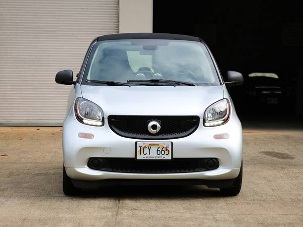 2017 Smart Fortwo Passion Hatchback, Auto, 3-Cyl Turbo, ONLY 2k... for sale in Pearl City, HI – photo 2