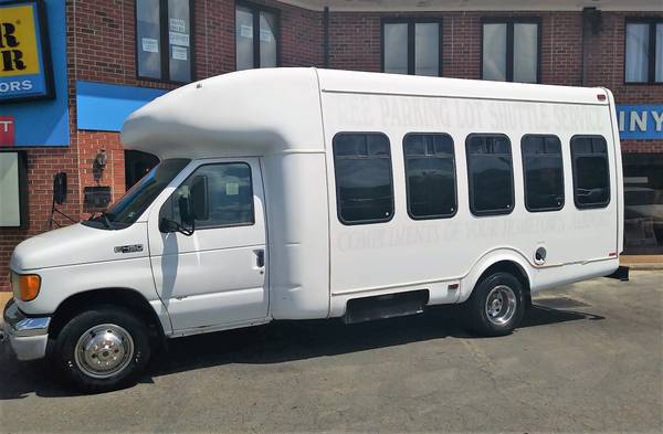 2003 FORD E-450 SHARTRANS SHUTTLE BUS - HALLOWEEN SPECIAL for sale in Richmond, District Of Columbia – photo 2