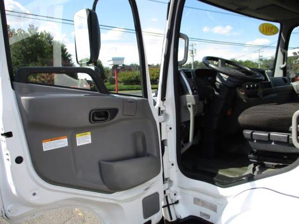2011 Nissan UD3000 CAB CHASSIS ** DUMP TRUCK READY ** - cars &... for sale in South Amboy, NY – photo 18