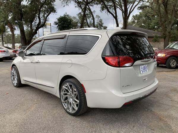 2017 Chrysler Pacifica Limited FWD - cars & trucks - by dealer -... for sale in Pensacola, FL – photo 3