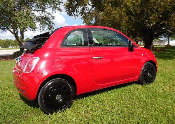 2012 Fiat 500 Convertible 34k Miles Automatic Leather 29/33 mpgs... for sale in Fort Myers, FL – photo 2