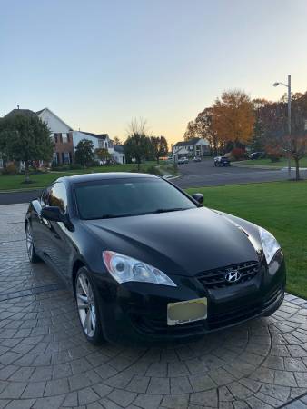 2010 Hyundai Genesis Coupe 2.0T R-Spec - cars & trucks - by owner -... for sale in Collingswood, NJ – photo 5