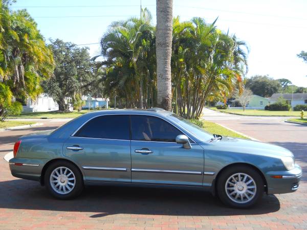 2004 Hyundai XG350 - cars & trucks - by dealer - vehicle automotive... for sale in Clearwater, FL – photo 10