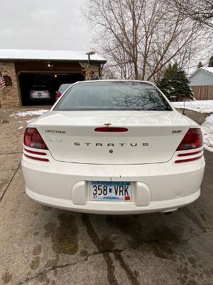 2004 Dodge Stratus SE - cars & trucks - by owner - vehicle... for sale in Circle Pines, MN – photo 4