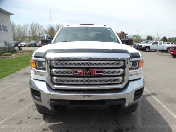 2015 GMC Sierra 2500HD 6 0L V8 Crew Cab 4x4 Long Bed Must See! for sale in Medina, OH – photo 3