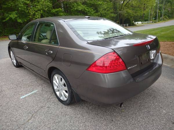 2006 Honda Accord EX-L V6 (153k miles) for sale in Raleigh, NC – photo 3