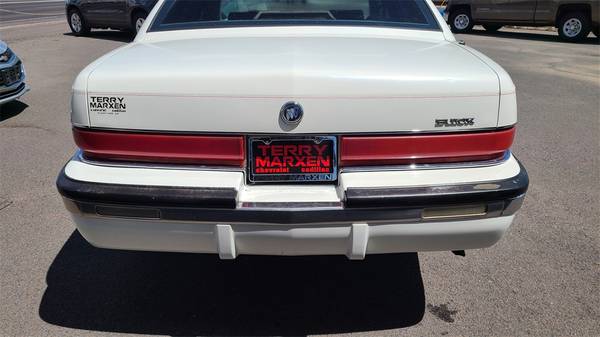 1993 Buick Roadmaster Base sedan - - by dealer for sale in Flagstaff, AZ – photo 18