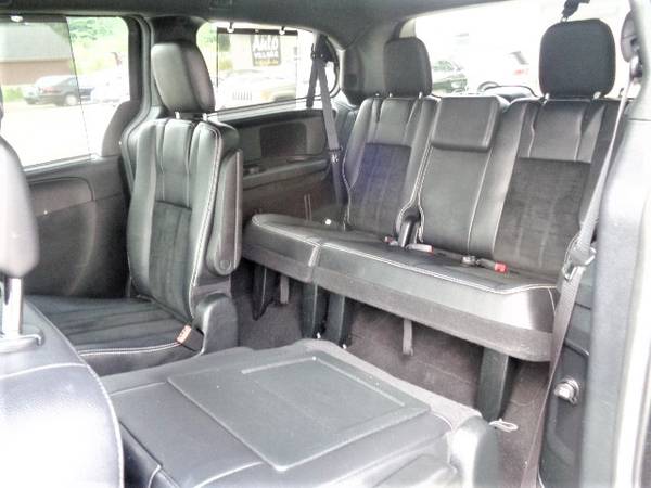2017 Dodge Grand Caravan SXT NAV Clean 1-Owner Leather Loaded - cars... for sale in Hampton Falls, MA – photo 10