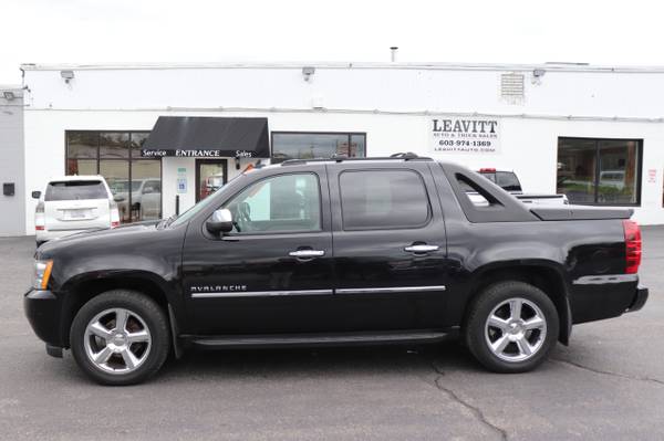 2011 Chevrolet Avalanche LTZ LOADED 5 3L VORTEC V8 4X4 - cars & for sale in Plaistow, MA – photo 6