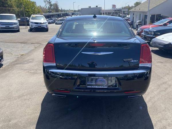 2018 Chrysler 300 Limited - APPROVED W/1495 DWN OAC! - cars & for sale in La Crescenta, CA – photo 5