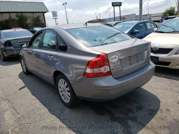 2005 *Volvo* *S40* *2.4i* Gray - cars & trucks - by dealer - vehicle... for sale in Woodbridge, District Of Columbia – photo 4