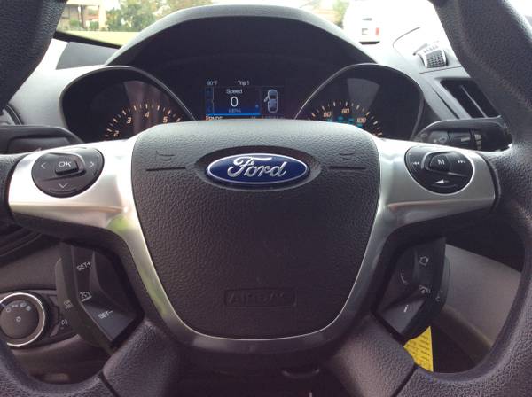 ONE OWNER!!! 2014 Ford Escape SE **FREE WARRANTY** - cars & trucks -... for sale in Metairie, LA – photo 11
