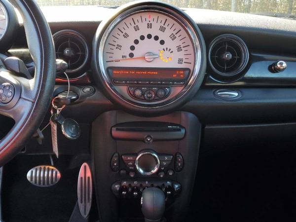 2011 MINI Hardtop Cooper S Hatchback 2D hatchback White - FINANCE -... for sale in Seffner, FL – photo 20