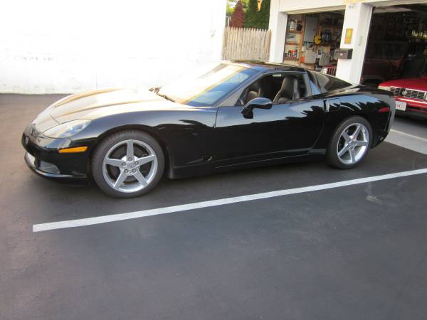 2006 Chevrolet Corvette Coupe Black for sale in Fall River, MA – photo 3