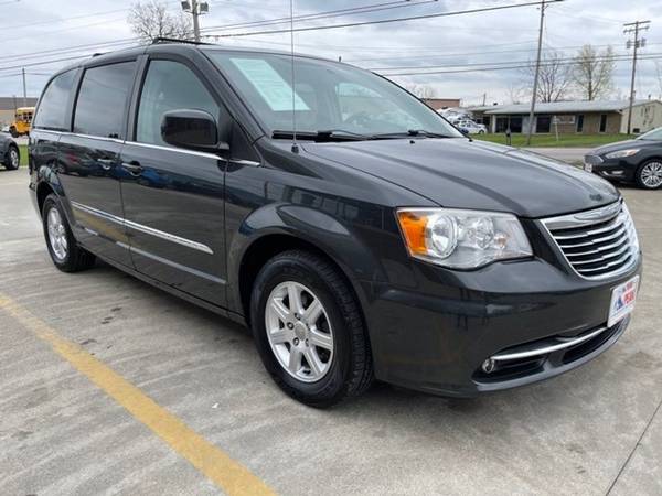 2012 Chrysler Town Country Touring - - by for sale in Medina, OH – photo 7