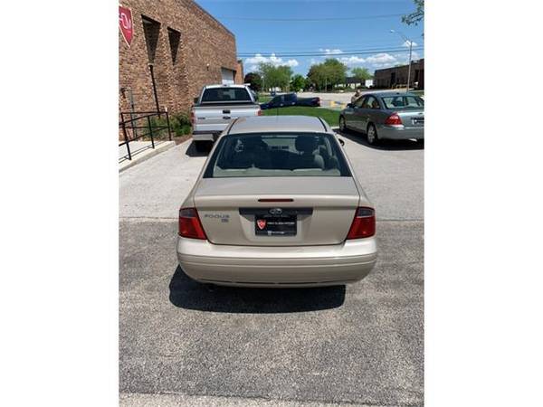 2007 Ford Focus SE - sedan - cars & trucks - by dealer - vehicle... for sale in Addison, IL – photo 10