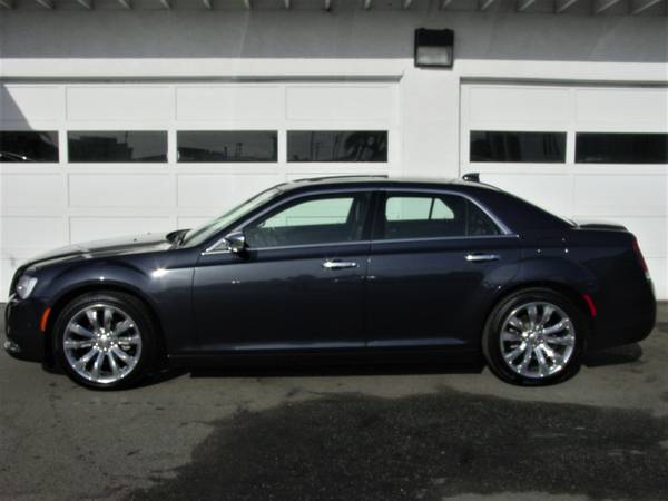 2017 Chrysler 300C. Nav. Remote Start. Heated Leather Seats. 12k miles for sale in Eureka, CA – photo 4