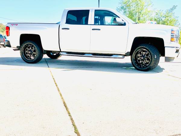 2014 CHEVROLET SILVERADO LT CREW 4X4 LIFTED !!! WHAT A BEAUT!! for sale in RIPLEY, WV – photo 6