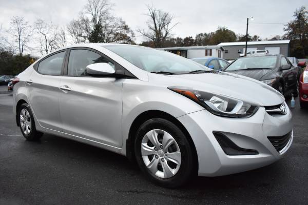 2016 Hyundai Elantra SE - Excellent Condition - Best Deal - cars &... for sale in Lynchburg, VA – photo 3
