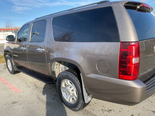Priced to sell 2011 Chevrolet Suburban 2500 model — Like New for sale in Anchorage, AK – photo 3