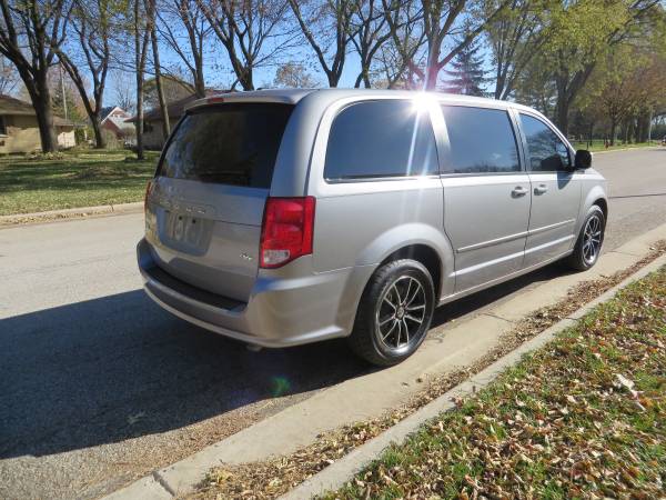 2015 Dodge Grand Caravan R/T-Leather! Stow 'N Go! Remote Start!... for sale in West Allis, WI – photo 5