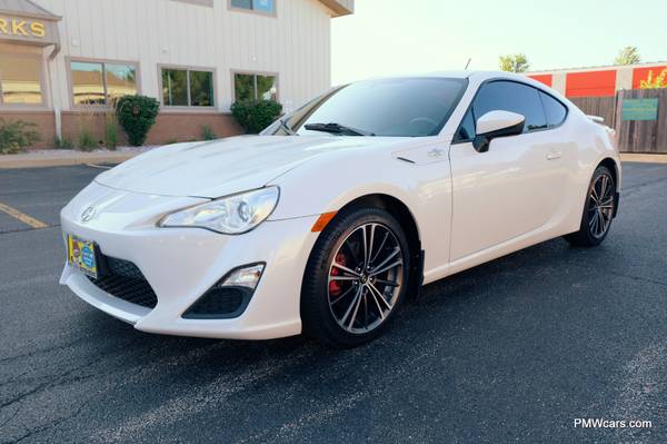 2014 Scion FR-S! AS LOW AS $1500 DOWN FOR IN HOUSE FINANCING! for sale in Naperville, IL – photo 3