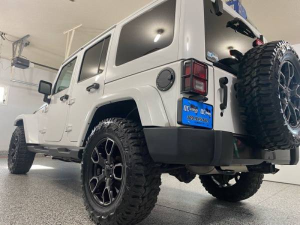 2018 Jeep Wrangler JK Unlimited Altitude 4x4 4dr SUV - cars & trucks... for sale in Eldridge, IA – photo 9