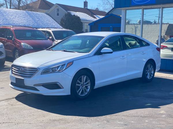 2017 Hyundai Sonata sedan-Low miles, fully serviced and ready to for sale in Grand Rapids, MI – photo 3