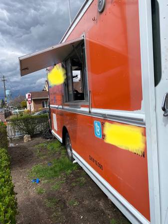 Food truck full restaurant on wheels for sale in Long Beach, NY – photo 2