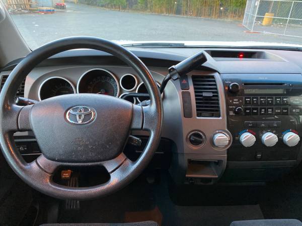 2010 Toyota Tundra 4WD Truck Grade 4x4 4dr Double Cab Pickup SB... for sale in Seattle, WA – photo 9