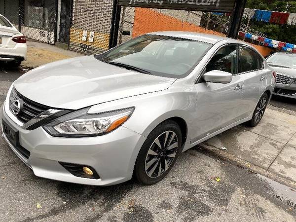 2018 Nissan Altima 2.5 SV - EVERYONES APPROVED! - cars & trucks - by... for sale in Brooklyn, NY – photo 2