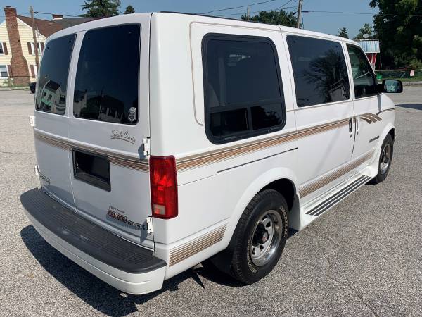 1995 GMC SAFARI - AWD - 1-OWNER - EXTREMELY CLEAN & AMAZING MILES!!! for sale in York, PA – photo 4