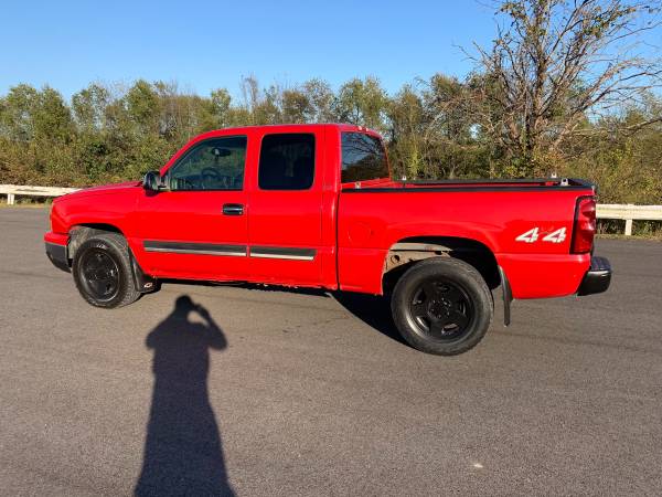 2007 Chevy Silverado LS 4x4, Nice Truck For The $$$!! for sale in Bloomingdale, OH – photo 6